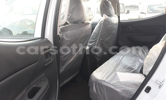 اشتري Imported Mitsubishi L200 White سيارة في Import - Dubai في Maseru اشتري Imported Mitsubishi L200 White سيارة في Import - Dubai في Maseru