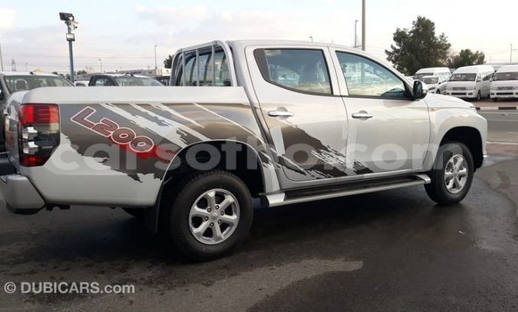 اشتري Imported Mitsubishi L200 White سيارة في Import - Dubai في Maseru اشتري Imported Mitsubishi L200 White سيارة في Import - Dubai في Maseru
