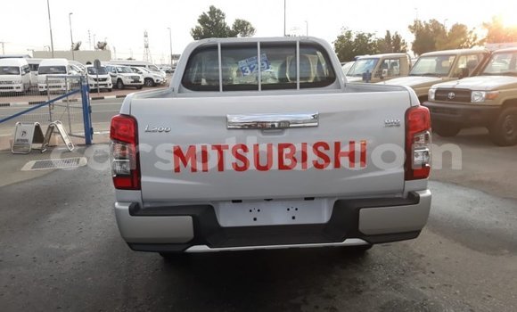 اشتري Imported Mitsubishi L200 White سيارة في Import - Dubai في Maseru اشتري Imported Mitsubishi L200 White سيارة في Import - Dubai في Maseru