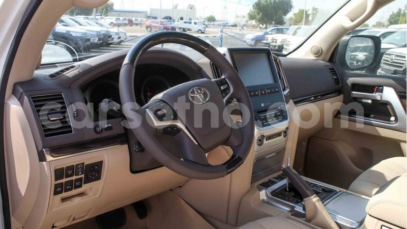 Big with watermark toyota land cruiser maseru import dubai 16325