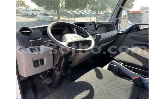 اشتري Imported Mitsubishi i White سيارة في Import - Dubai في Maseru اشتري Imported Mitsubishi i White سيارة في Import - Dubai في Maseru