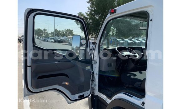 Acheter Import Voiture Mitsubishi i Blanc à Import - Dubai, Maseru Acheter Import Voiture Mitsubishi i Blanc à Import - Dubai, Maseru