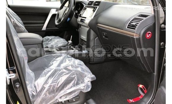 Acheter Import Voiture Toyota Prado Noir à Import - Dubai, Maseru Acheter Import Voiture Toyota Prado Noir à Import - Dubai, Maseru