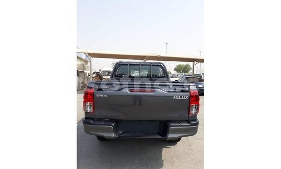 Acheter Import Voiture Toyota Hilux Noir à Import - Dubai, Maseru Acheter Import Voiture Toyota Hilux Noir à Import - Dubai, Maseru
