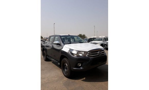 Acheter Import Voiture Toyota Hilux Noir à Import - Dubai, Maseru Acheter Import Voiture Toyota Hilux Noir à Import - Dubai, Maseru