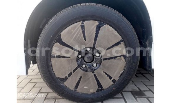 Acheter Import Voiture Lexus LX Blanc à Import - Dubai, Maseru Acheter Import Voiture Lexus LX Blanc à Import - Dubai, Maseru