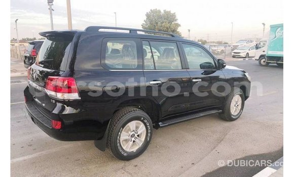 Acheter Import Voiture Toyota Land Cruiser Noir à Import - Dubai, Maseru Acheter Import Voiture Toyota Land Cruiser Noir à Import - Dubai, Maseru