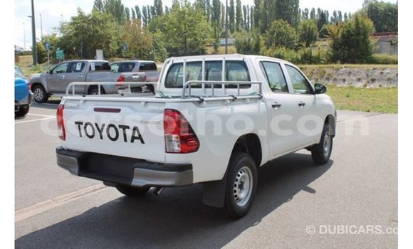 Acheter Import Voiture Toyota Hilux Blanc à Import - Dubai, Maseru Acheter Import Voiture Toyota Hilux Blanc à Import - Dubai, Maseru