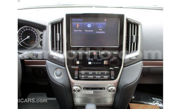 Sayi Imported Toyota Land Cruiser Black Mota in Import - Dubai a Maseru Sayi Imported Toyota Land Cruiser Black Mota in Import - Dubai a Maseru