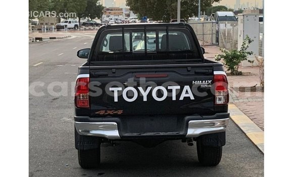 Sayi Imported Toyota Hilux Black Mota in Import - Dubai a Maseru Sayi Imported Toyota Hilux Black Mota in Import - Dubai a Maseru