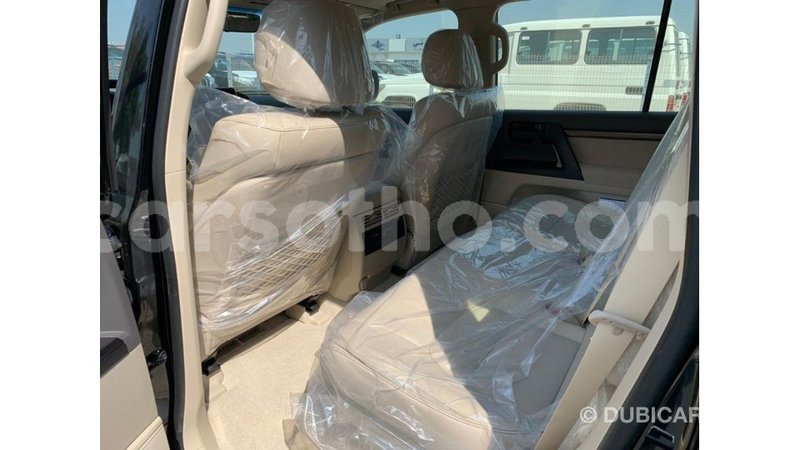 Big with watermark toyota land cruiser maseru import dubai 16341