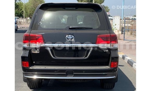 Sayi Imported Toyota Land Cruiser Black Mota in Import - Dubai a Maseru Sayi Imported Toyota Land Cruiser Black Mota in Import - Dubai a Maseru
