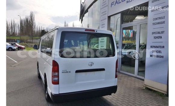 Buy Import Toyota Hiace White Car in Import - Dubai in Maseru Buy Import Toyota Hiace White Car in Import - Dubai in Maseru