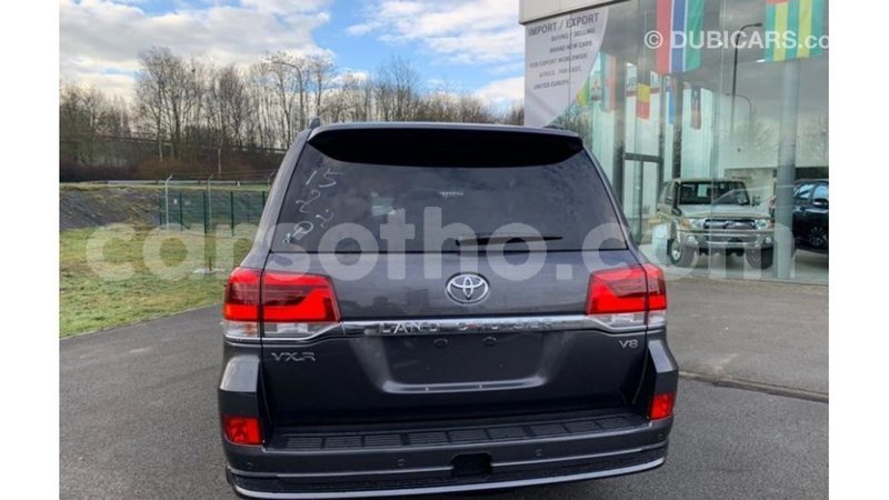 Big with watermark toyota land cruiser maseru import dubai 16345