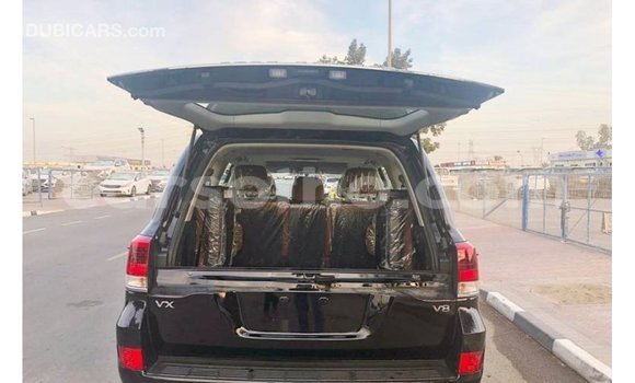 اشتري Imported Toyota Land Cruiser Black سيارة في Import - Dubai في Maseru اشتري Imported Toyota Land Cruiser Black سيارة في Import - Dubai في Maseru