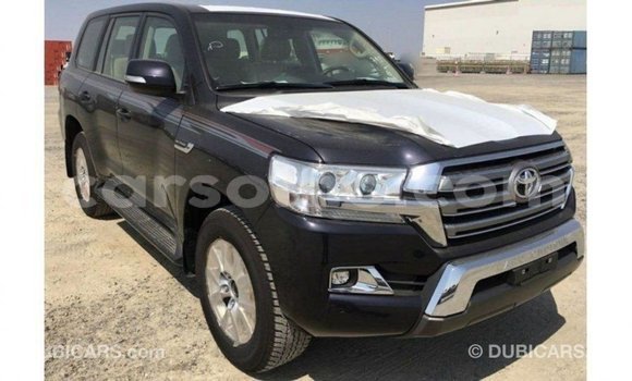 Sayi Imported Toyota Land Cruiser Black Mota in Import - Dubai a Maseru Sayi Imported Toyota Land Cruiser Black Mota in Import - Dubai a Maseru
