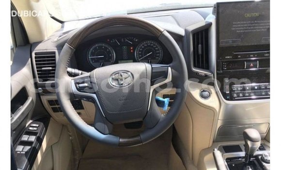 Sayi Imported Toyota Land Cruiser Black Mota in Import - Dubai a Maseru Sayi Imported Toyota Land Cruiser Black Mota in Import - Dubai a Maseru