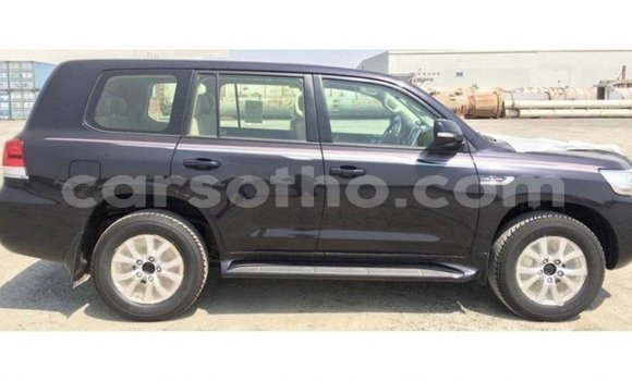 Sayi Imported Toyota Land Cruiser Black Mota in Import - Dubai a Maseru Sayi Imported Toyota Land Cruiser Black Mota in Import - Dubai a Maseru