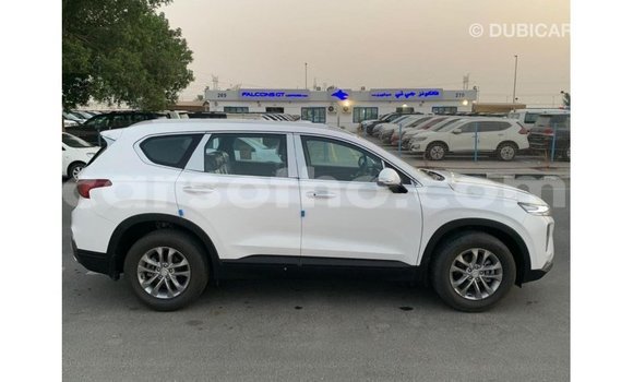 اشتري Imported Hyundai Santa Fe White سيارة في Import - Dubai في Maseru اشتري Imported Hyundai Santa Fe White سيارة في Import - Dubai في Maseru