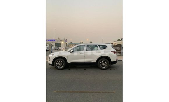 اشتري Imported Hyundai Santa Fe White سيارة في Import - Dubai في Maseru اشتري Imported Hyundai Santa Fe White سيارة في Import - Dubai في Maseru