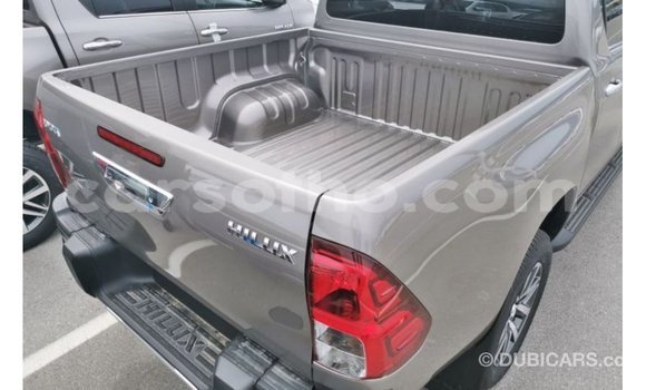 Sayi Imported Toyota Hilux Other Mota in Import - Dubai a Maseru Sayi Imported Toyota Hilux Other Mota in Import - Dubai a Maseru