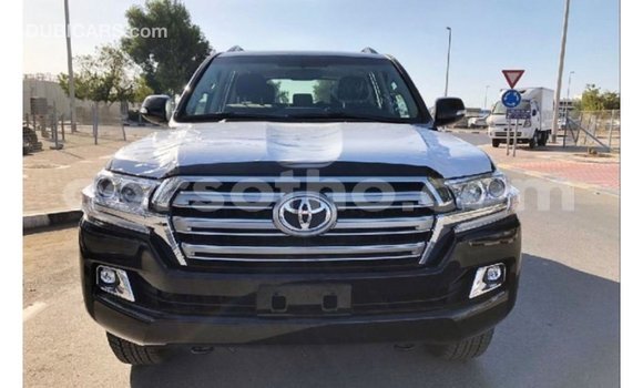 Sayi Imported Toyota Land Cruiser Black Mota in Import - Dubai a Maseru Sayi Imported Toyota Land Cruiser Black Mota in Import - Dubai a Maseru
