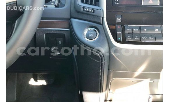 Sayi Imported Toyota Land Cruiser Black Mota in Import - Dubai a Maseru Sayi Imported Toyota Land Cruiser Black Mota in Import - Dubai a Maseru