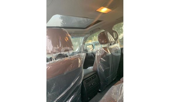 Sayi Imported Toyota Land Cruiser Black Mota in Import - Dubai a Maseru Sayi Imported Toyota Land Cruiser Black Mota in Import - Dubai a Maseru