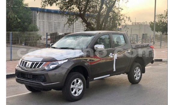 اشتري Imported Mitsubishi L200 Brown سيارة في Import - Dubai في Maseru اشتري Imported Mitsubishi L200 Brown سيارة في Import - Dubai في Maseru