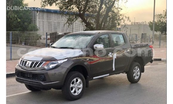 اشتري Imported Mitsubishi L200 Brown سيارة في Import - Dubai في Maseru اشتري Imported Mitsubishi L200 Brown سيارة في Import - Dubai في Maseru