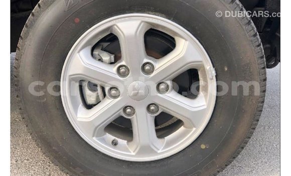 اشتري Imported Mitsubishi L200 Brown سيارة في Import - Dubai في Maseru اشتري Imported Mitsubishi L200 Brown سيارة في Import - Dubai في Maseru