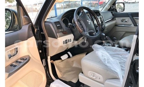 اشتري Imported Mitsubishi Pajero Black سيارة في Import - Dubai في Maseru اشتري Imported Mitsubishi Pajero Black سيارة في Import - Dubai في Maseru