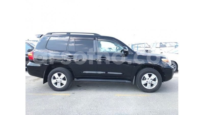 Big with watermark toyota land cruiser maseru import dubai 16374