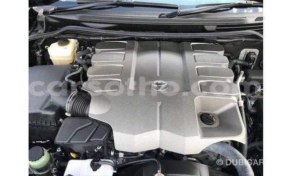 Sayi Imported Toyota Land Cruiser Black Mota in Import - Dubai a Maseru Sayi Imported Toyota Land Cruiser Black Mota in Import - Dubai a Maseru