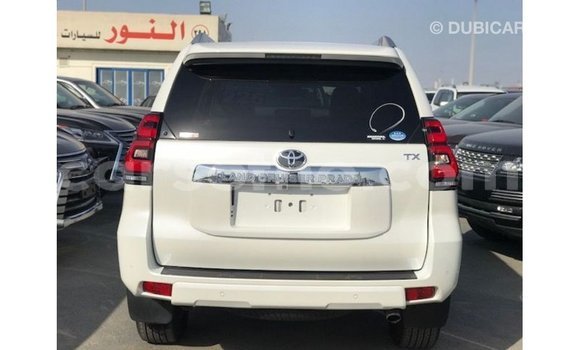 Acheter Import Voiture Toyota Prado Blanc à Import - Dubai, Maseru Acheter Import Voiture Toyota Prado Blanc à Import - Dubai, Maseru
