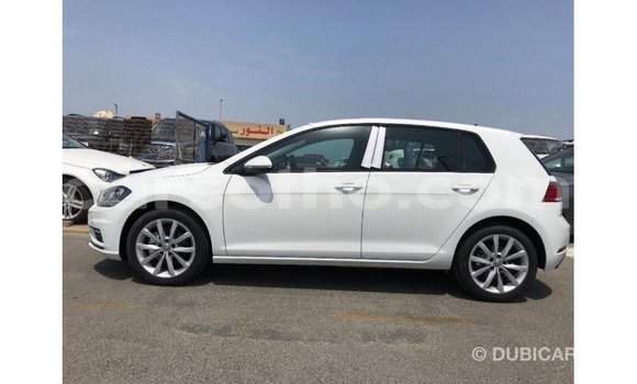 اشتري Imported Volkswagen Golf White سيارة في Import - Dubai في Maseru اشتري Imported Volkswagen Golf White سيارة في Import - Dubai في Maseru