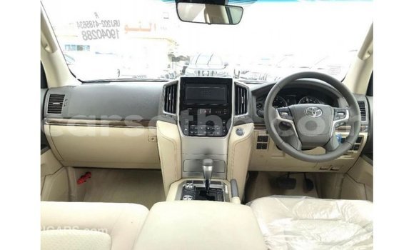 اشتري Imported Toyota Land Cruiser Black سيارة في Import - Dubai في Maseru اشتري Imported Toyota Land Cruiser Black سيارة في Import - Dubai في Maseru