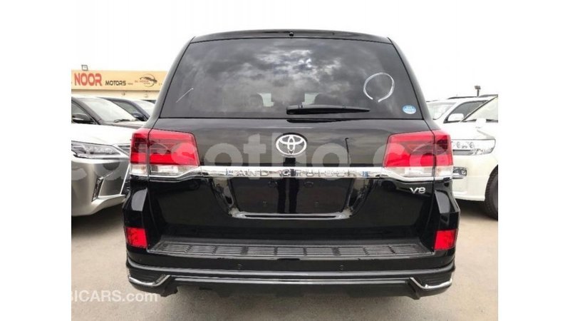 Big with watermark toyota land cruiser maseru import dubai 16385