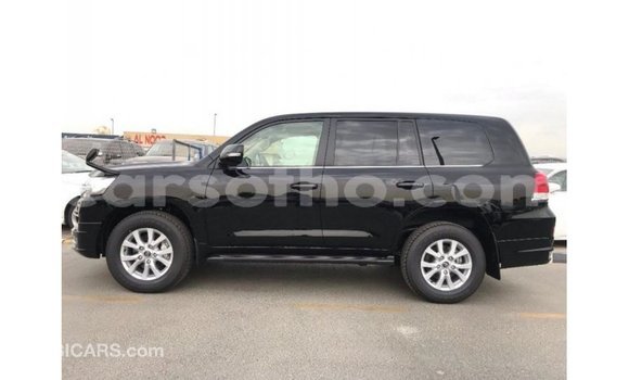 اشتري Imported Toyota Land Cruiser Black سيارة في Import - Dubai في Maseru اشتري Imported Toyota Land Cruiser Black سيارة في Import - Dubai في Maseru
