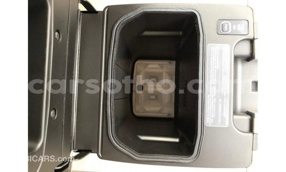 اشتري Imported Toyota Land Cruiser Black سيارة في Import - Dubai في Maseru اشتري Imported Toyota Land Cruiser Black سيارة في Import - Dubai في Maseru
