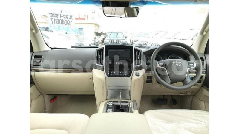 Big with watermark toyota land cruiser maseru import dubai 16387