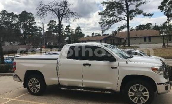 اشتري مستعمل Toyota HiAce Other شاحنة في Mafeteng في Mafeteng اشتري مستعمل Toyota HiAce Other شاحنة في Mafeteng في Mafeteng