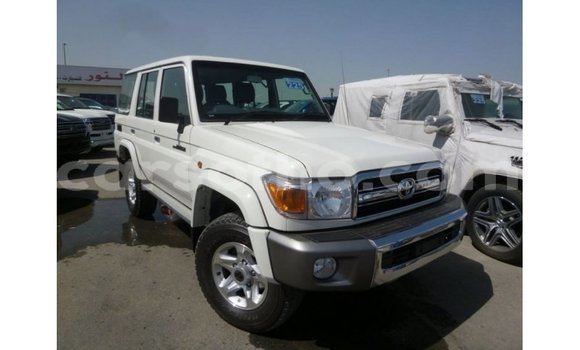 Buy Import Toyota Land Cruiser White Car in Import - Dubai in Maseru Buy Import Toyota Land Cruiser White Car in Import - Dubai in Maseru