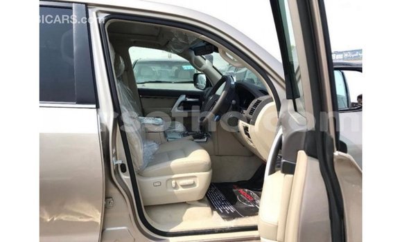 Buy Import Toyota Land Cruiser Other Car in Import - Dubai in Maseru Buy Import Toyota Land Cruiser Other Car in Import - Dubai in Maseru
