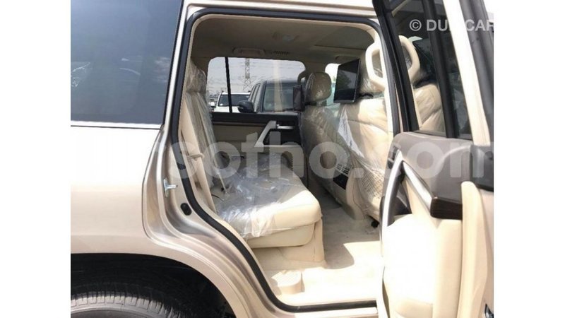 Big with watermark toyota land cruiser maseru import dubai 16389