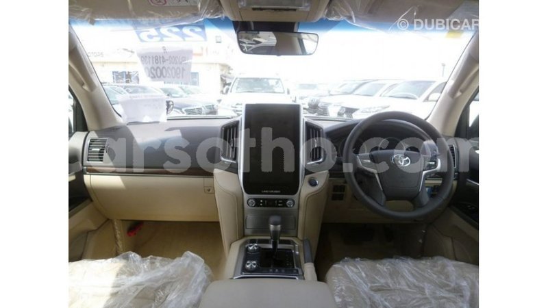 Big with watermark toyota land cruiser maseru import dubai 16390