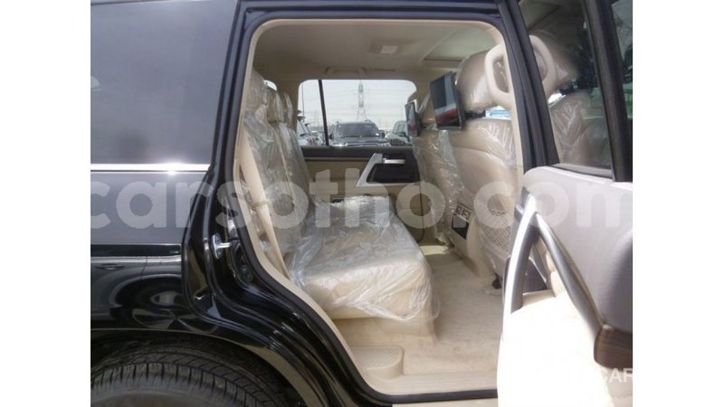 Big with watermark toyota land cruiser maseru import dubai 16390