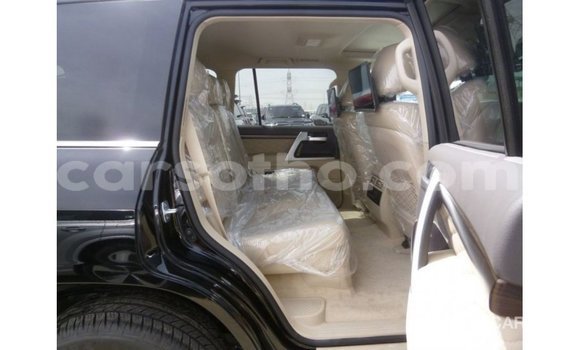 اشتري Imported Toyota Land Cruiser Black سيارة في Import - Dubai في Maseru اشتري Imported Toyota Land Cruiser Black سيارة في Import - Dubai في Maseru