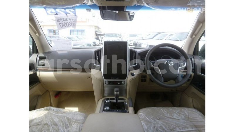 Big with watermark toyota land cruiser maseru import dubai 16391