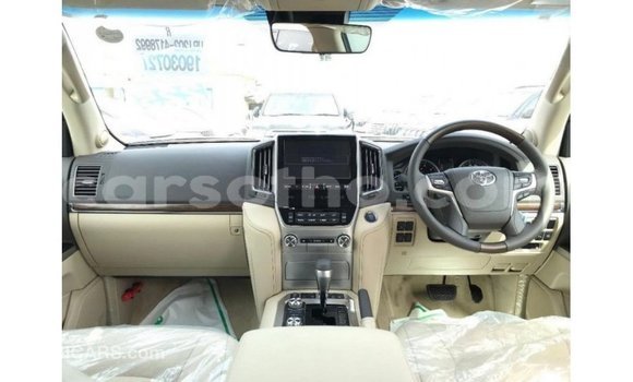 اشتري Imported Toyota Land Cruiser Black سيارة في Import - Dubai في Maseru اشتري Imported Toyota Land Cruiser Black سيارة في Import - Dubai في Maseru